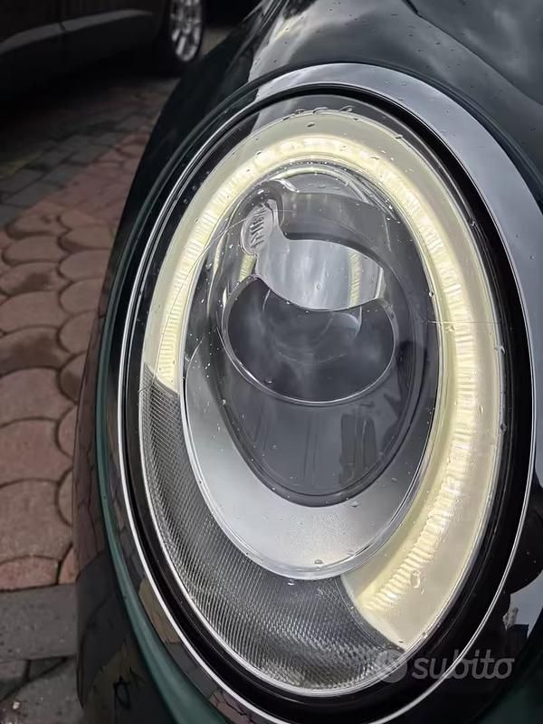Begagnad Mini Cooper D 116 HK (85 kW) 2017 Grön Halvkombi