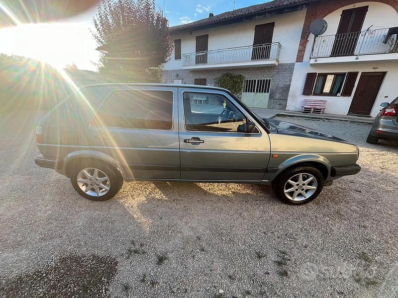 Usata VW Golf II 54 CV (39 kW) 1989 Verde Utilitaria