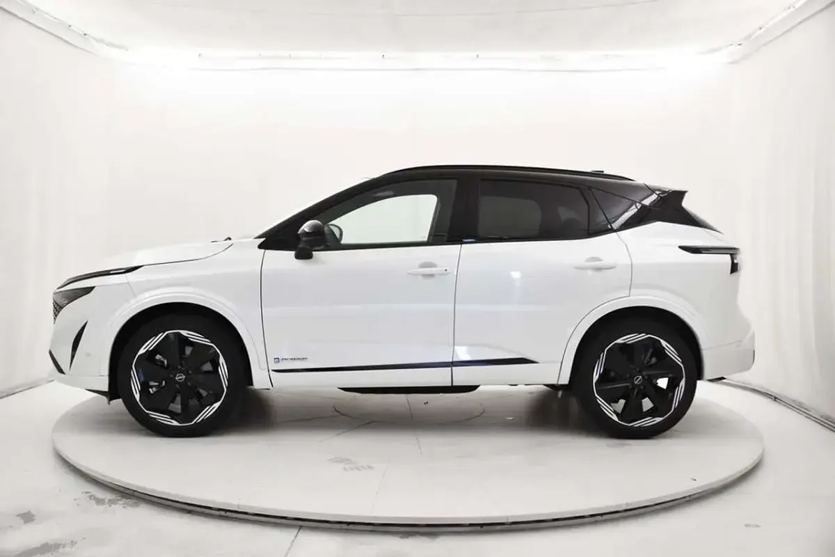 Nuova Nissan Qashqai 190 CV (139 kW) 2026 White pearl/black SUV
