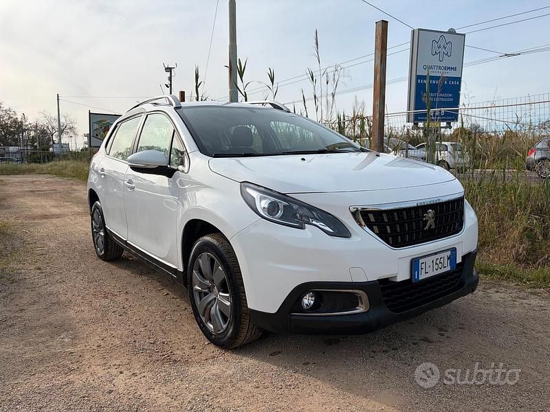 Usata Peugeot 2008 99 CV (72 kW) 2017 Bianco SUV