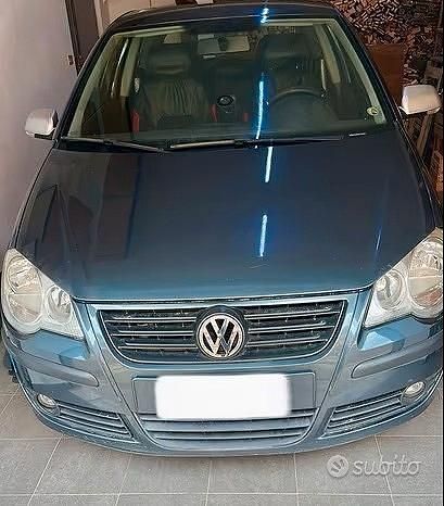 Blu Usata 2008 VW Polo Comfortline Due volumi | 3500 € (Buon prezzo) - Immagine 1/4