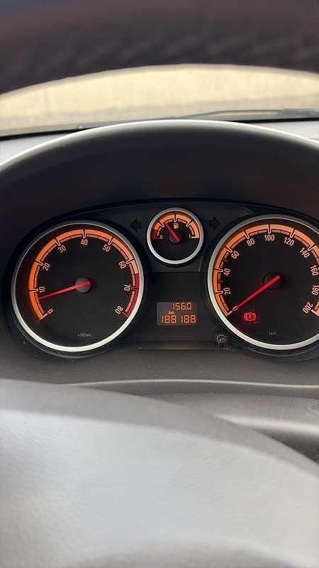 Usata Opel Corsa 86 CV (63 kW) 2014 Utilitaria