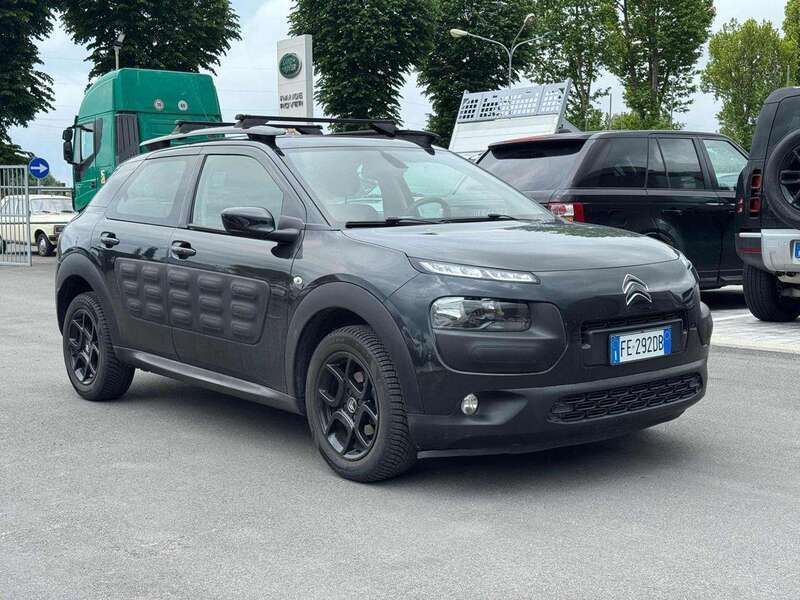 Nero Usata 2016 Citroën C4 Cactus PureTech Due volumi | 7900 € (Ottimo prezzo) - Immagine 1/4