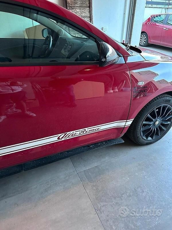 Usata Alfa Romeo MiTo 85 CV (62 kW) 2013 Rosso Utilitaria