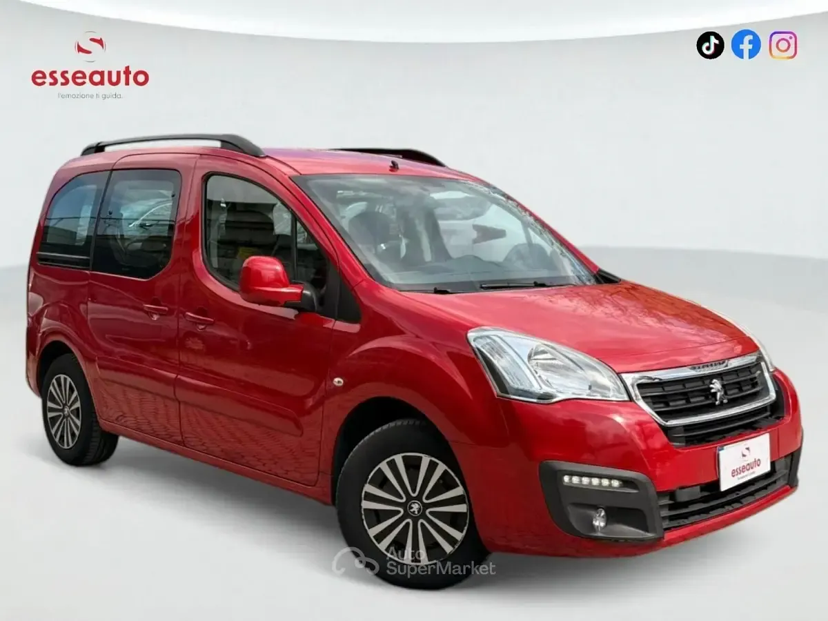 Usata Peugeot TePee Outdoor 99 CV (72 kW) 2015 Rosso Monovolume