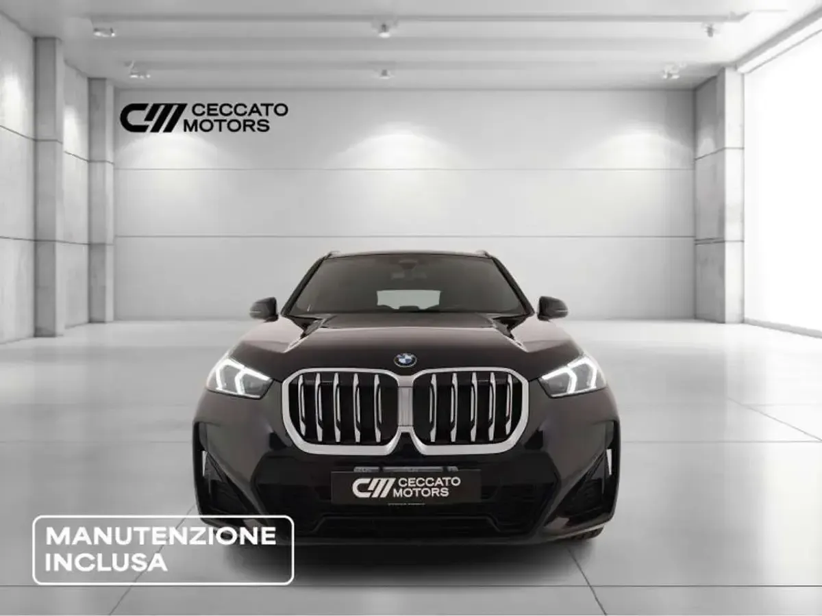 Usata BMW X1 M Sport 163 CV (119 kW) 2026 Black sapphire metallizzato SUV