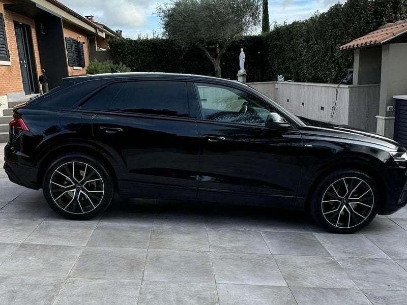 Usata Audi Q8 Sport 286 CV (210 kW) 2022 Nero SUV