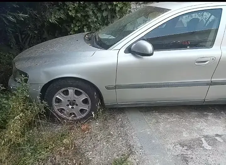 Usata Volvo S60 179 CV (131 kW) 2001 Grigio Berlina