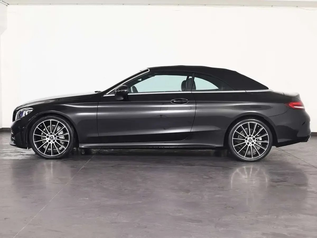 Usata Mercedes C200 Premium 184 CV (135 kW) 2019 Nero Cabrio