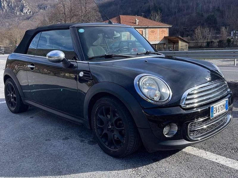 Usata Mini Cooper D Cabriolet 111 CV (81 kW) 2012 Nero Cabrio