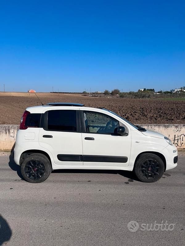 Usata Fiat Panda 85 CV (62 kW) 2013 Utilitaria