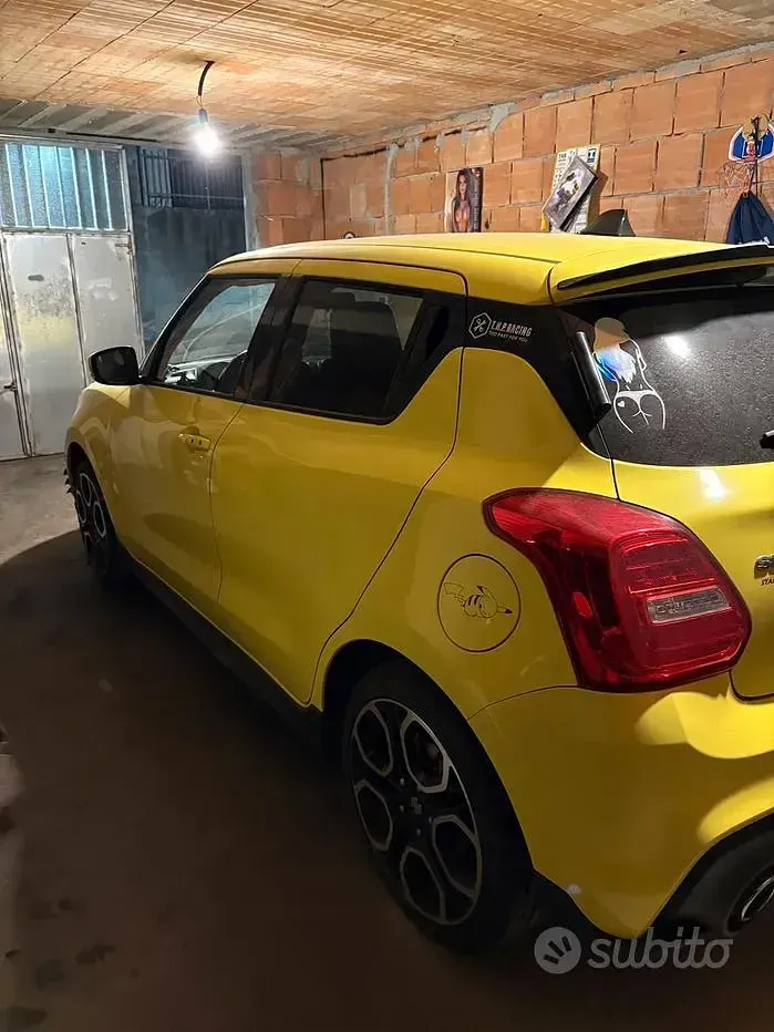 Usata Suzuki Swift Sport 140 CV (102 kW) 2018 Giallo Utilitaria