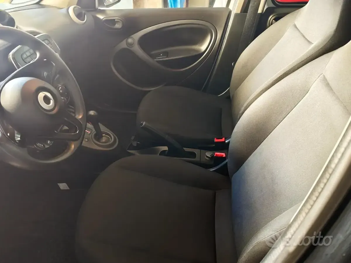Usata Smart ForFour Passion 71 CV (52 kW) 2017 Bianco Utilitaria