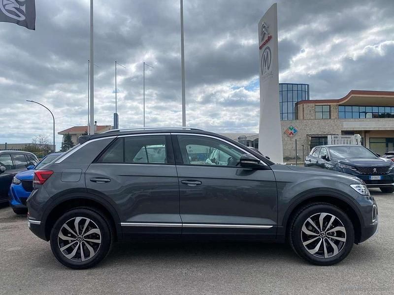 Usata VW T-Roc Style 150 CV (110 kW) 2024 Grigio SUV