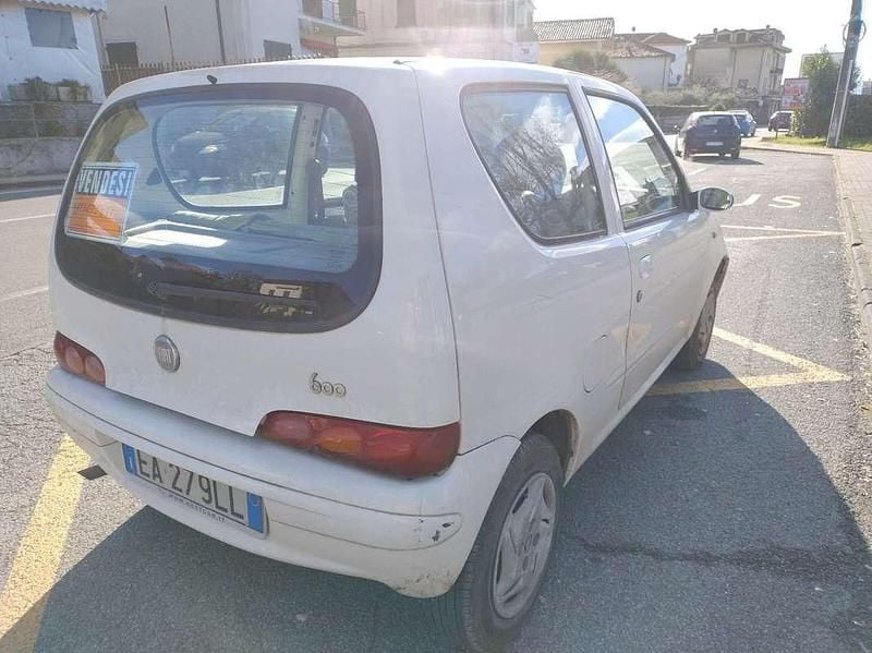 Usata Fiat 600 Anniversary 54 CV (39 kW) 2009 Utilitaria