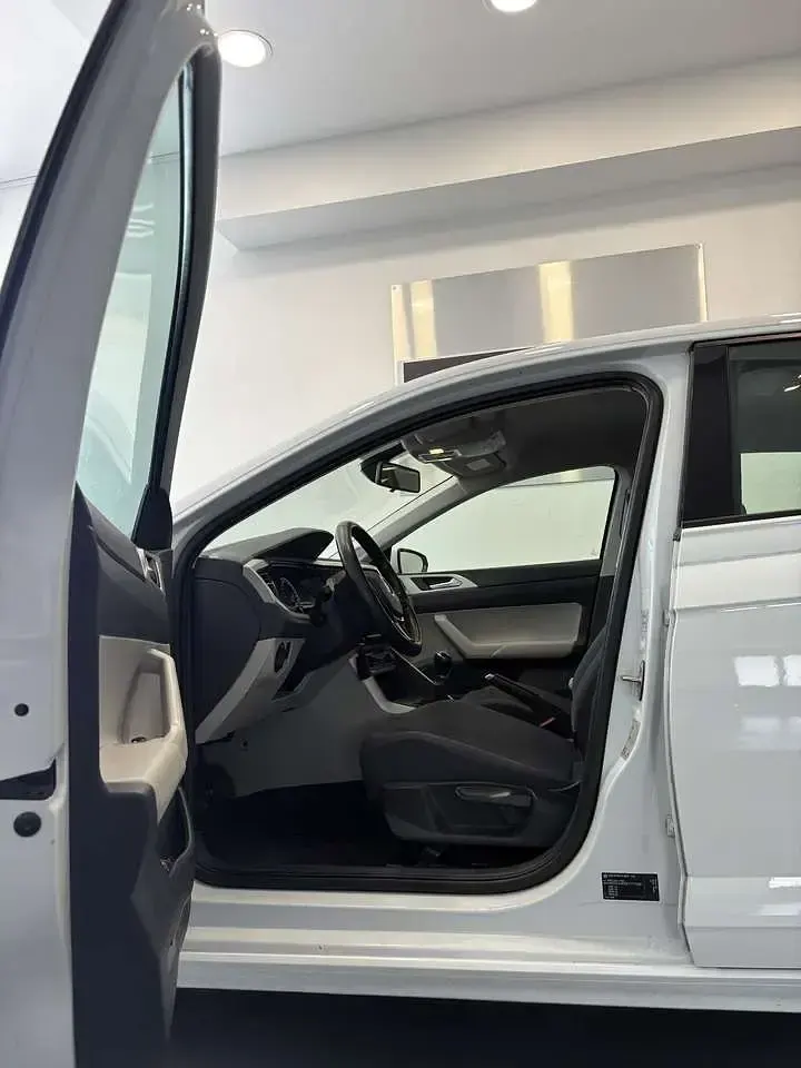 Usata VW Polo 67 CV (49 kW) 2019 Bianco Utilitaria