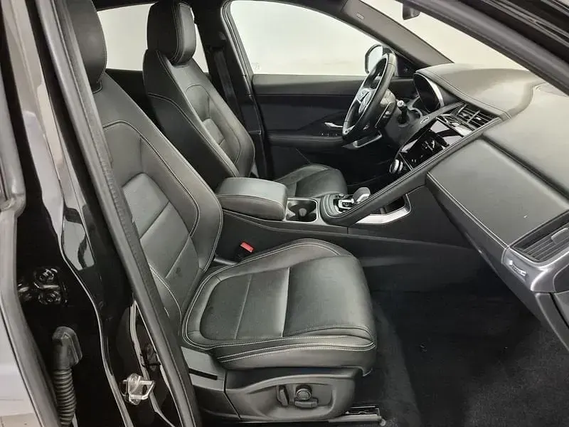 Usata Jaguar E-Pace R-Dynamic 163 CV (119 kW) 2022 Nero SUV