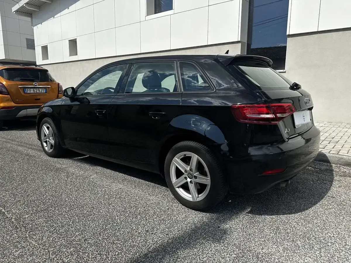 Usata Audi A3 Business 116 CV (85 kW) 2018 Nero Berlina