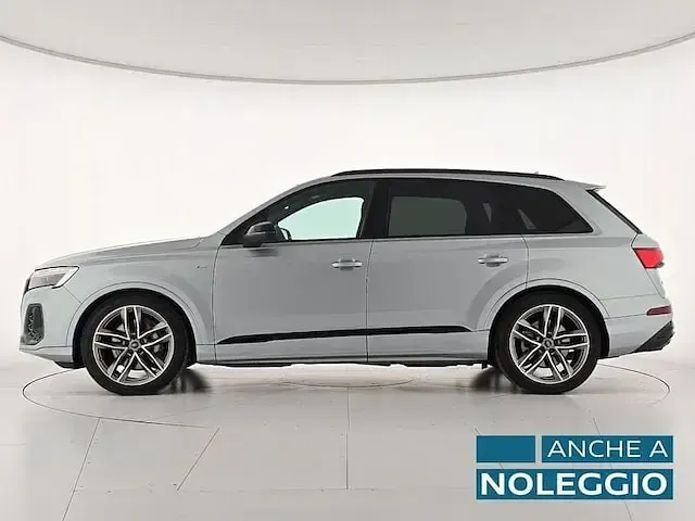 Usata Audi Q7 S-Line 286 CV (210 kW) 2025 Grigio satellite metallizzato SUV