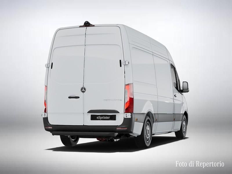 Nuova Mercedes E-Sprinter 100 kW (136 CV) 2026 Bianco Furgone