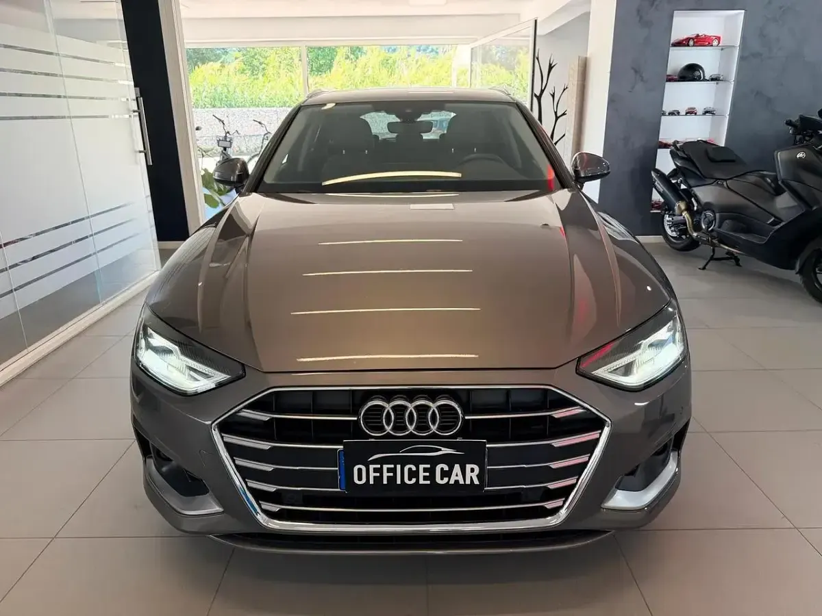 Usata Audi A4 Advanced 135 CV (99 kW) 2022 Grigio Station wagon