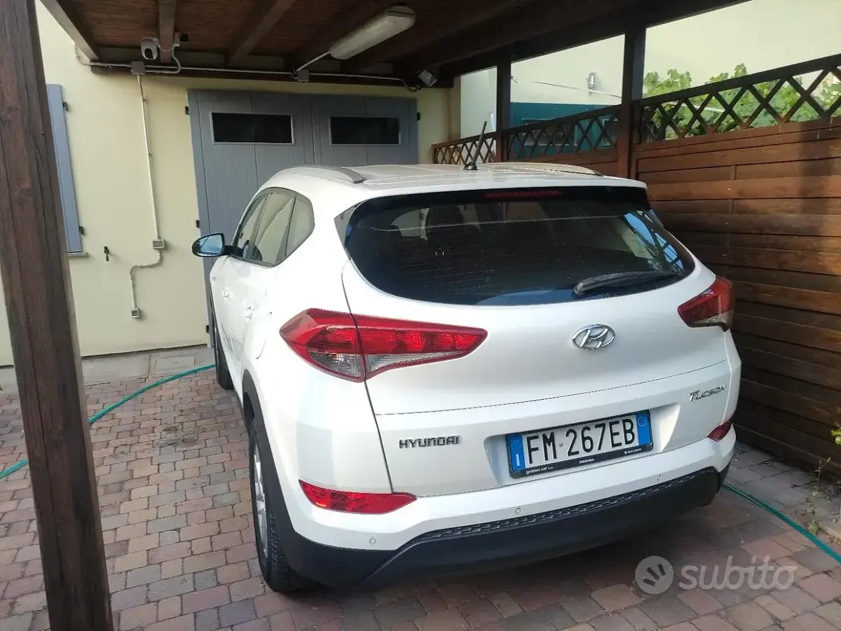 Usata Hyundai Tucson 116 CV (85 kW) 2017 Bianco SUV