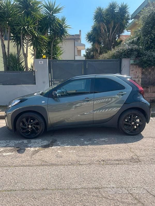 Usata Toyota Aygo X Trend 72 CV (52 kW) 2022 Verde SUV