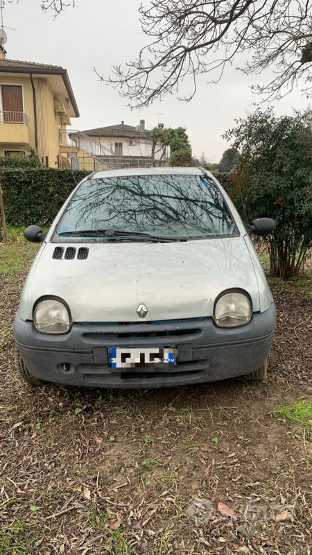 Usata 2000 Renault Twingo Due volumi | 700 € - Immagine 1/4