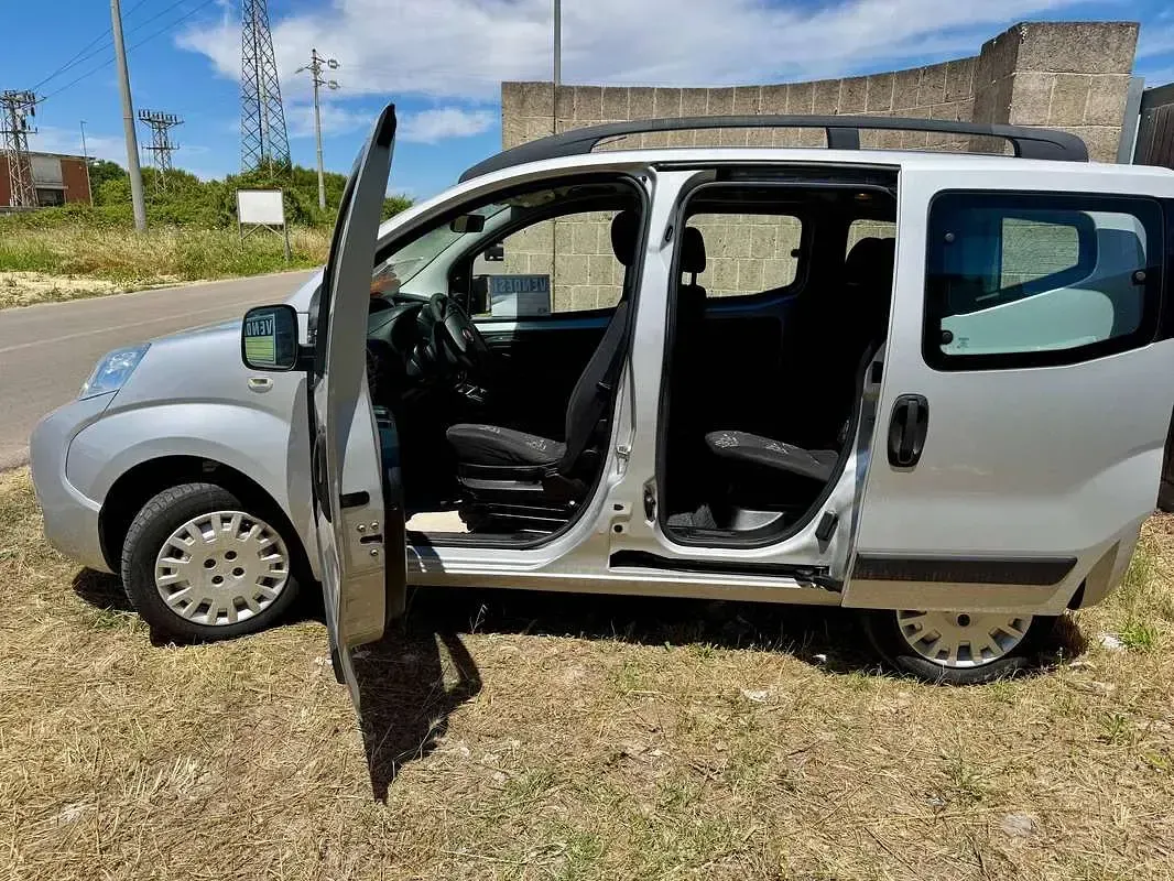 Usata Fiat Qubo Dynamic 69 CV (50 kW) 2015 Argento Monovolume