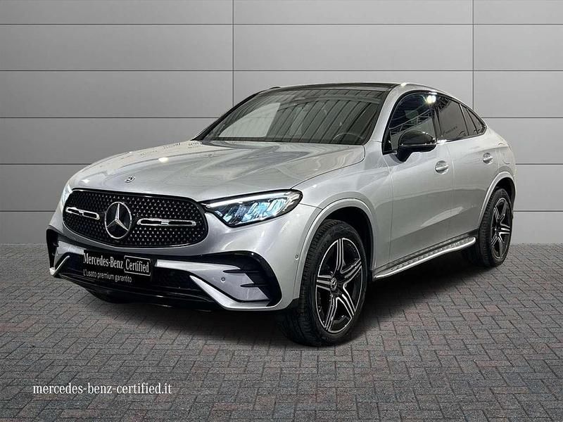 Grigio chiaro Usata 2024 Mercedes GLC300e AMG Line Premium Coupé | 69.500 € (Ottimo prezzo) - Immagine 1/4