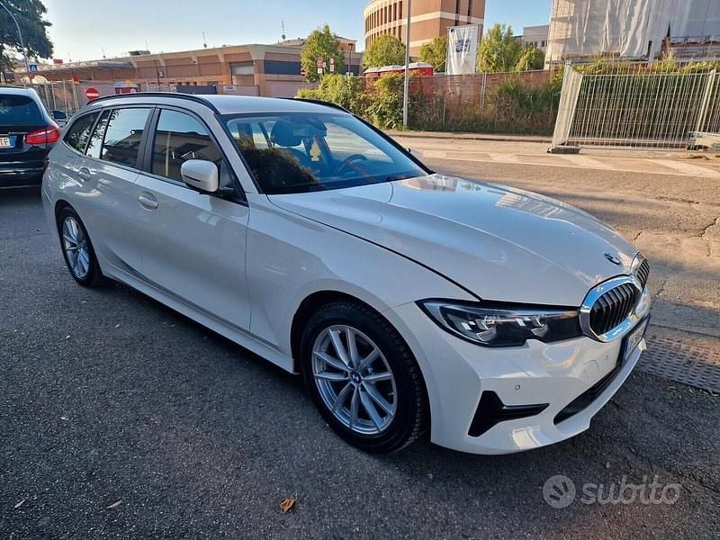 Bianco Usata 2020 BMW 320 Advantage Station wagon | 19.800 € (Buon prezzo) - Immagine 1/4