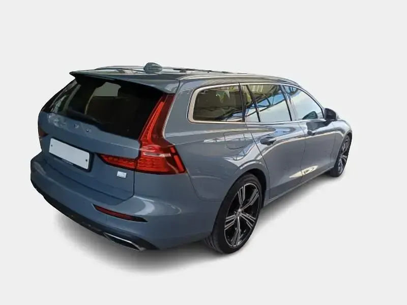 Usata Volvo V60 253 CV (186 kW) 2021 Grigio Station wagon