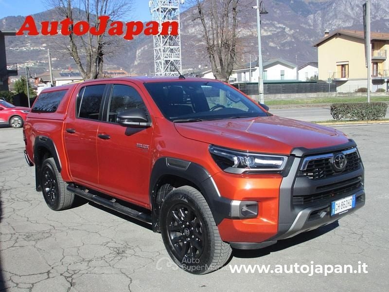 Usata Toyota HiLux 204 CV (150 kW) 2021 Arancione Pick-up