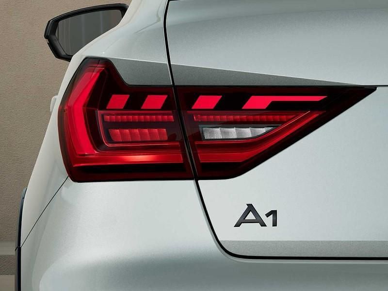 Nuova Audi A1 Comfort 150 CV (110 kW) 2025 Argento Utilitaria