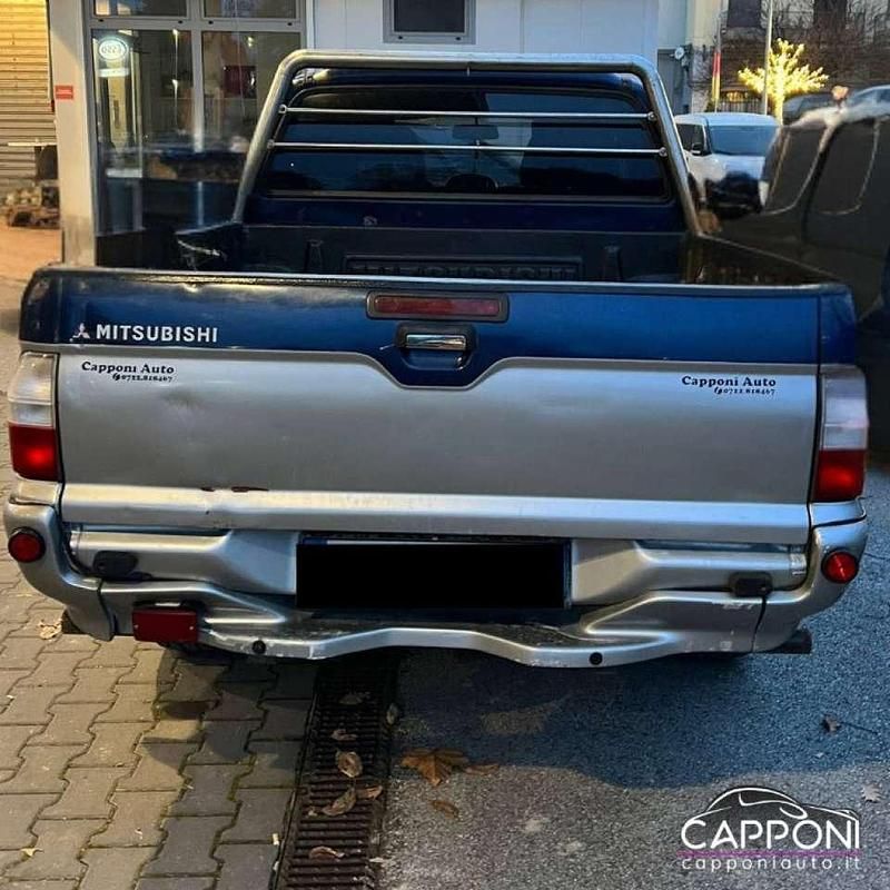 Usata Mitsubishi L200 116 CV (85 kW) 2003 Blu Pick-up