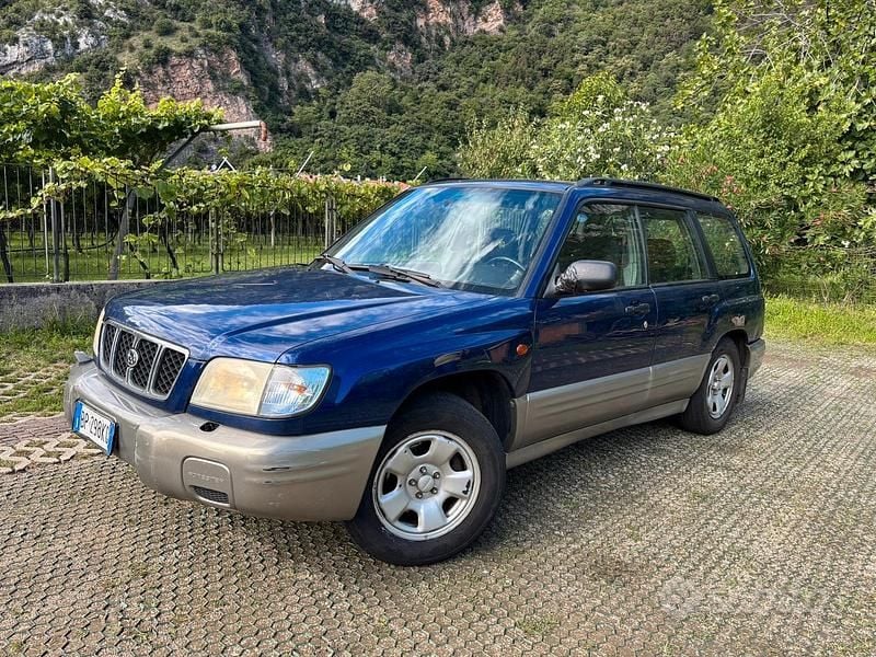 Blu Usata 2001 Subaru Forester SUV | 1000 € - Immagine 1/4