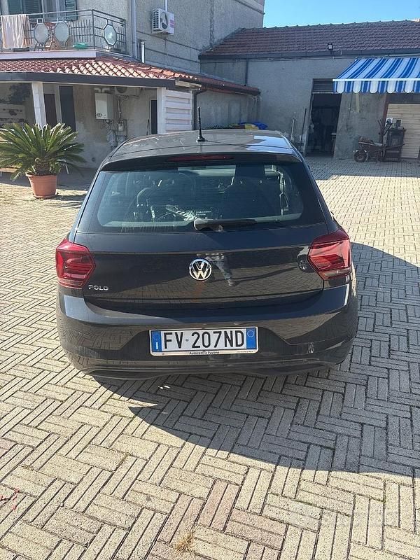 Usata VW Polo 95 CV (69 kW) 2019 Grigio Berlina