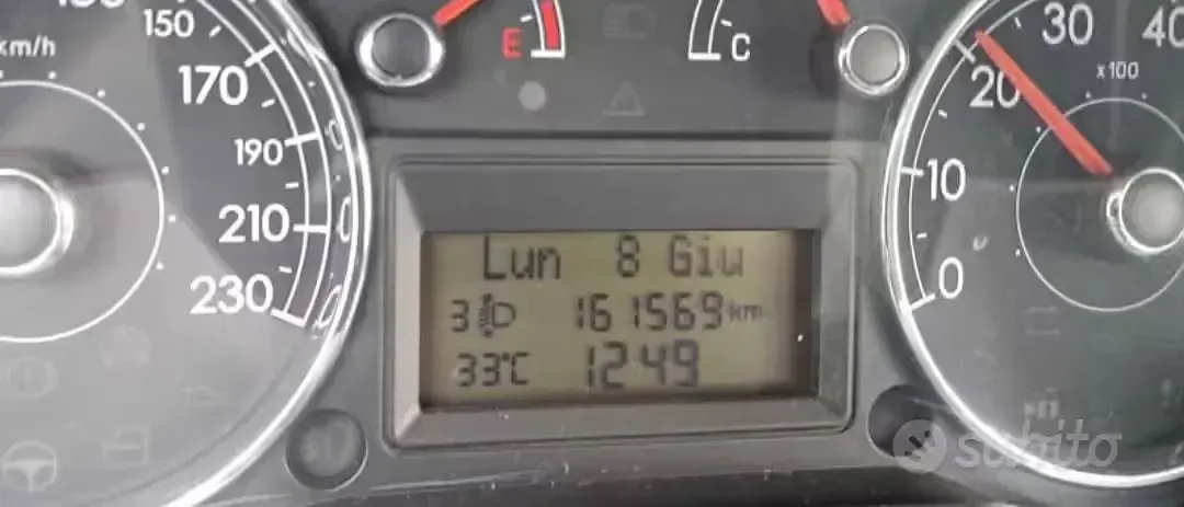 Usata Fiat Punto 77 CV (56 kW) 2010 Grigio Utilitaria