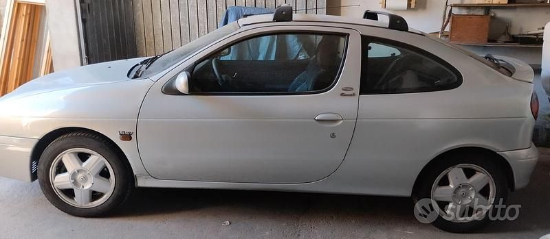 Usata Renault Mégane Coupé 107 CV (78 kW) 2002 Coupé