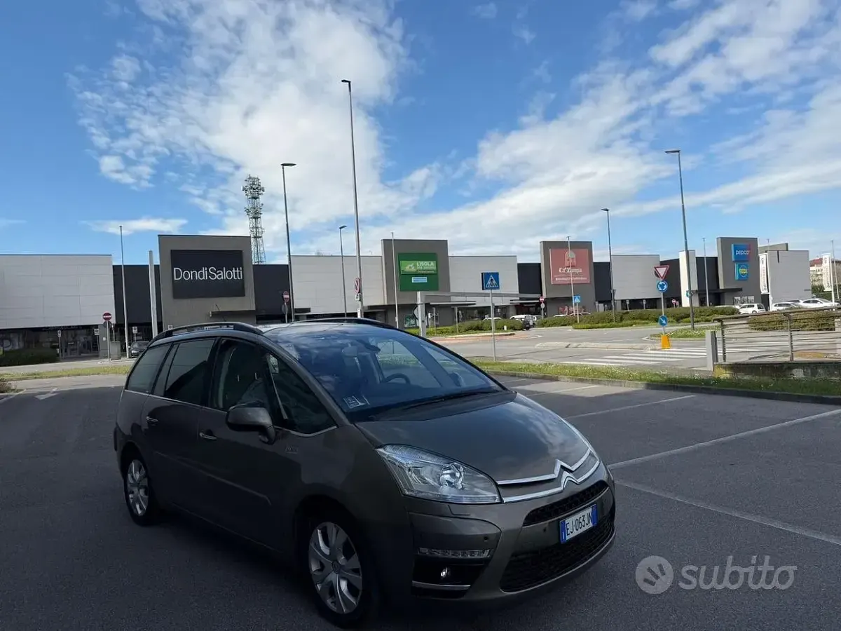 Usata Citroën Grand C4 Picasso Exclusive 150 CV (110 kW) 2011 Marrone Monovolume