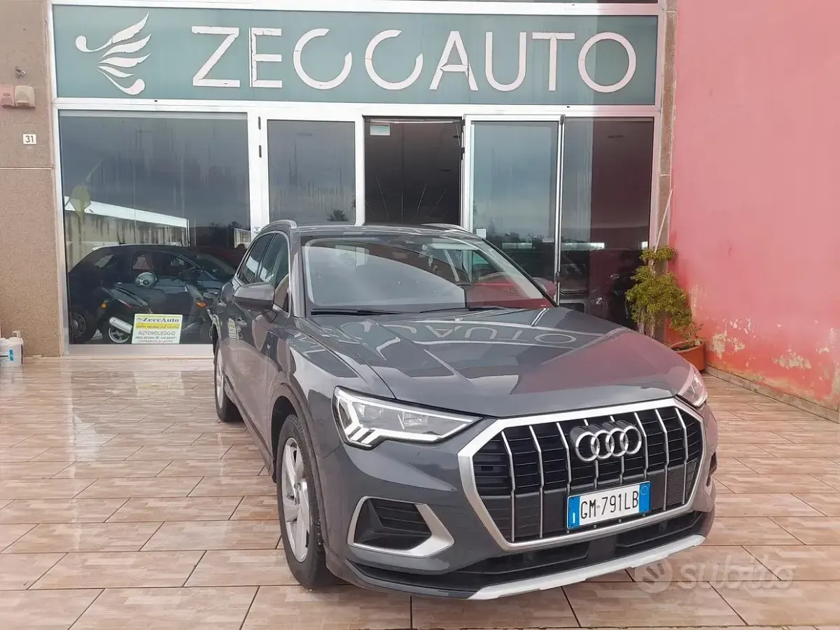 Usata Audi Q3 150 CV (110 kW) 2022 Grigio SUV
