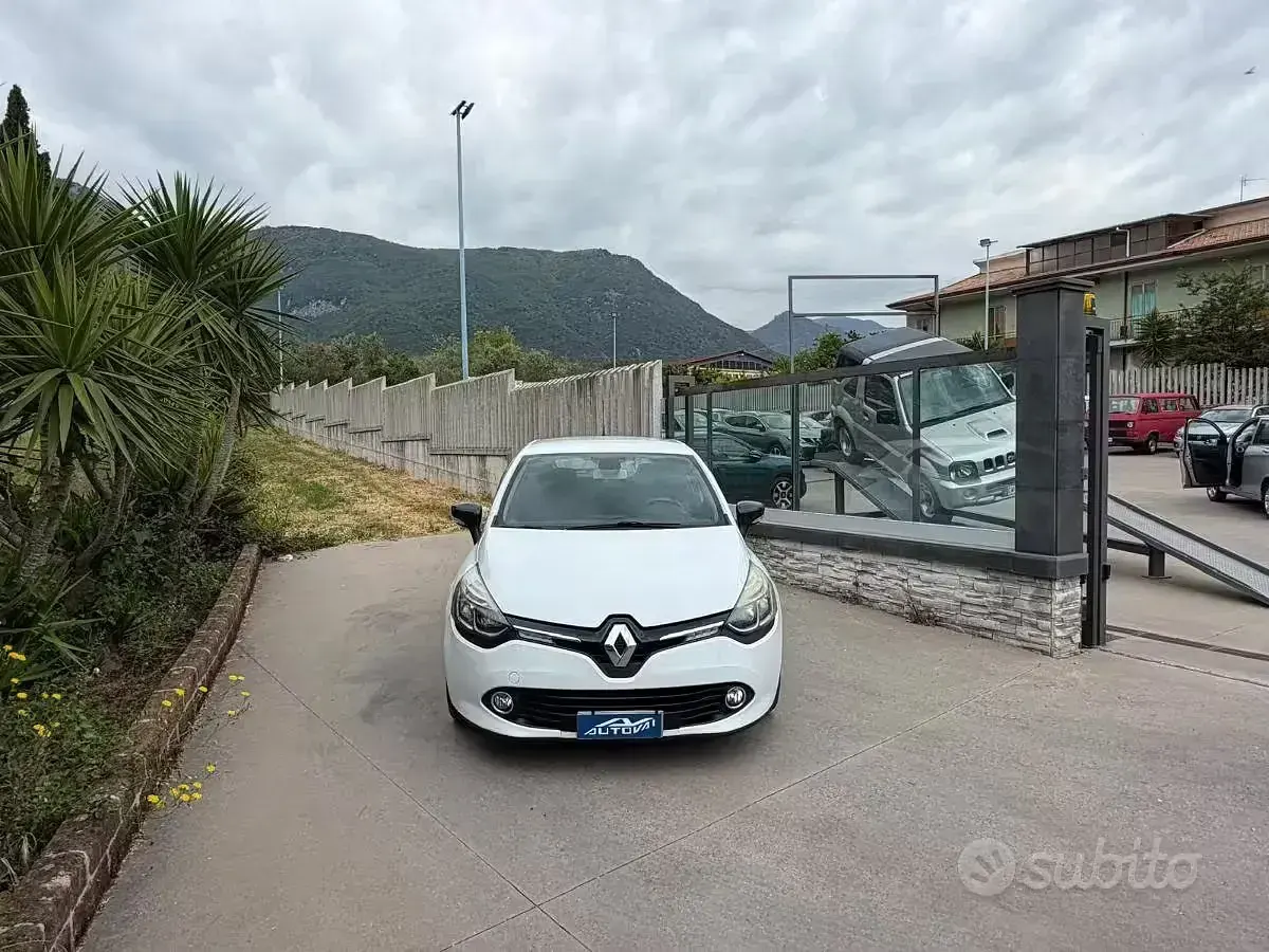 Usata Renault Clio IV 90 CV (66 kW) 2016 Berlina