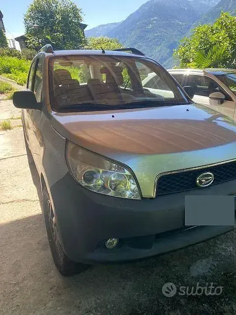 Usata Daihatsu Terios 105 CV (77 kW) 2006 Bluazzurro SUV