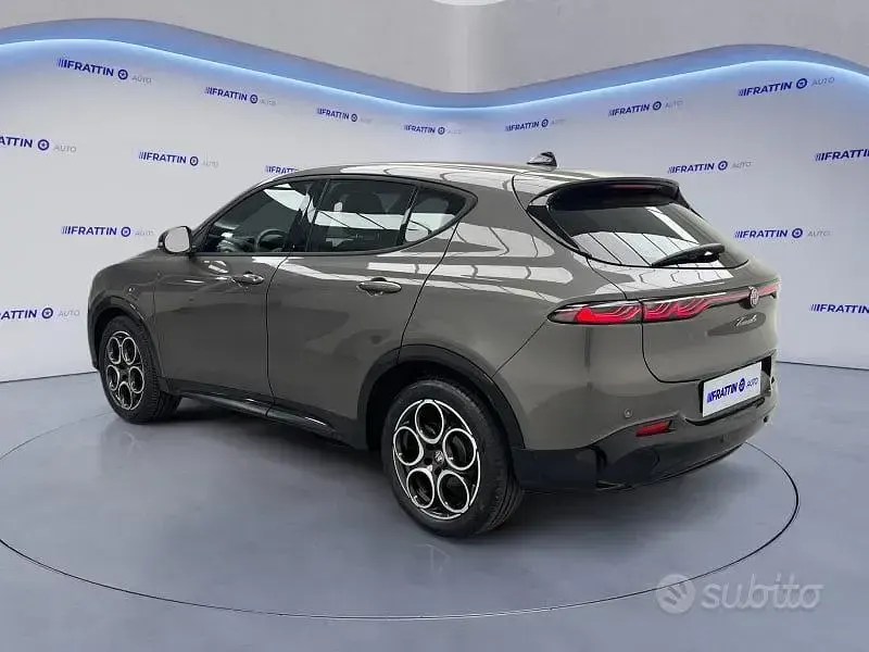 Usata Alfa Romeo Tonale Veloce 131 CV (96 kW) 2024 Grigio vesuvio SUV