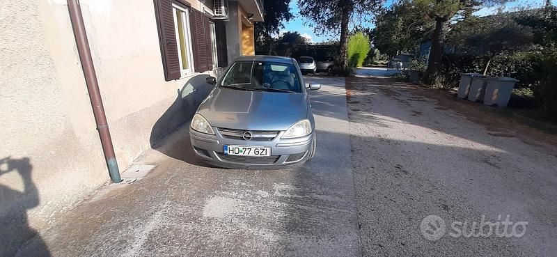 Usata Opel Corsa 2005 Grigio Utilitaria