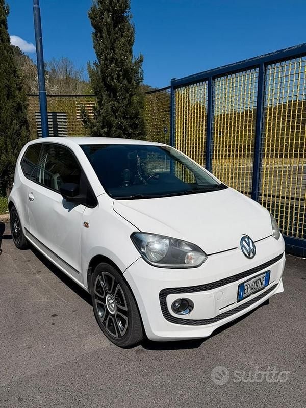 Usata VW up! 80 CV (58 kW) 2012 Bianco Utilitaria