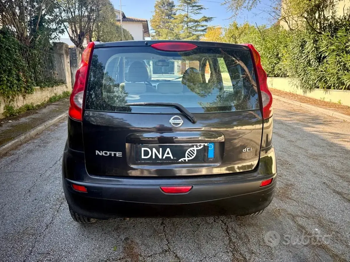 Usata Nissan Note 86 CV (63 kW) 2008 Nero Utilitaria