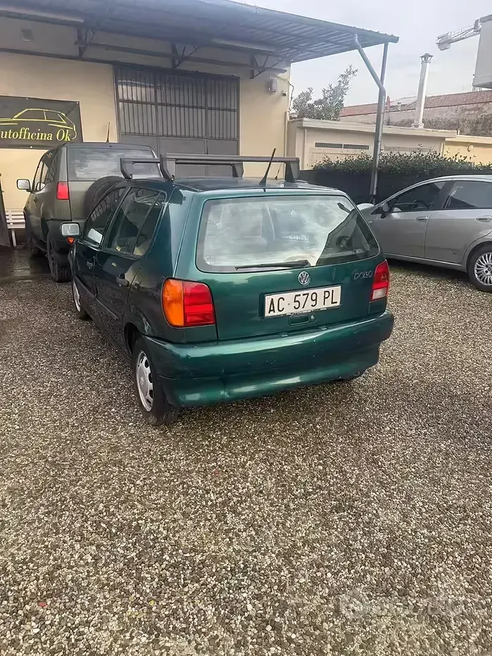 Usata VW Polo 45 CV (33 kW) 1995 Verde Berlina