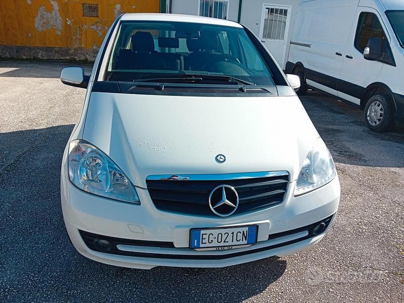 Usata Mercedes A160 Executive 82 CV (60 kW) 2011 Bianco Berlina