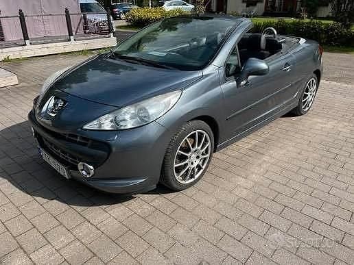 Grigio Usata 2007 Peugeot 207 Cabrio | 2500 € - Immagine 1/4